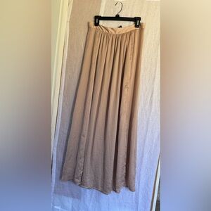 Victoria's Secret Tan Maxi Skirt size 6